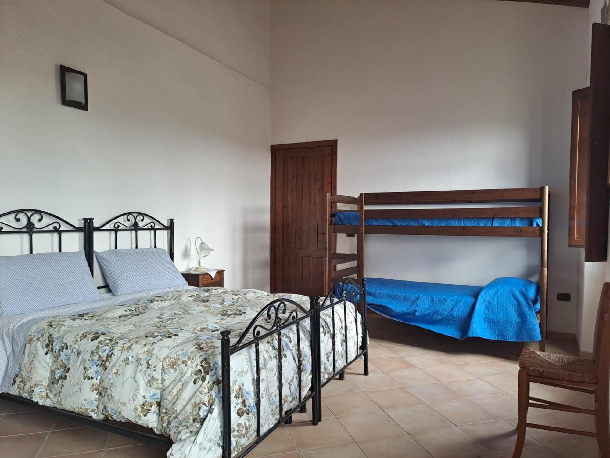 B&B S'Omu Antiga Nureci Экстерьер фото
